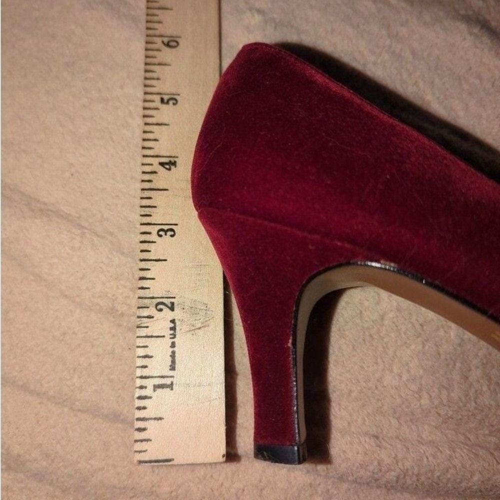 Vintage Coquette Burgundy Velvet Rhinestone Kitten Heels Premier Collections 7.5 - Picture 6 of 6